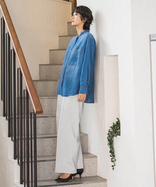 la.f…(ラエフ)の「シアーデニムシャツ(シャツ/ブラウス・レディース・ブルー/ネイビー・7号/9号)」の7枚目の写真