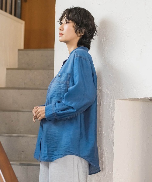 la.f…(ラエフ)の「シアーデニムシャツ(シャツ/ブラウス・レディース・ブルー/ネイビー・7号/9号)」の4枚目の写真