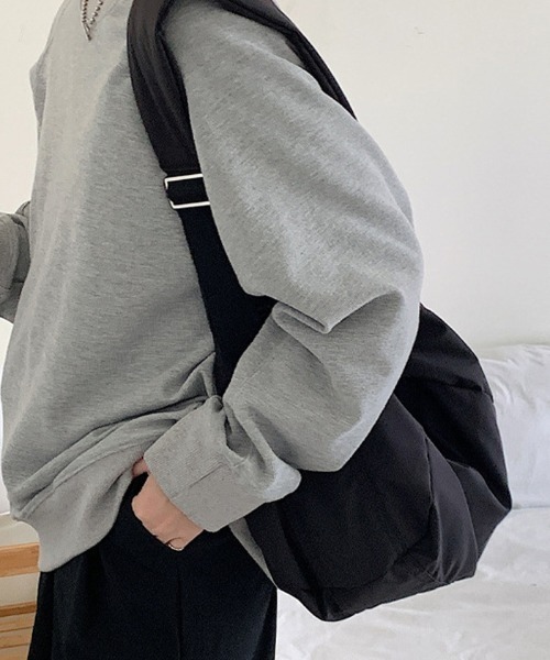 roomy(ルーミー)の「ショルダーバック(ショルダーバッグ・レディース・オフホワイト/ブラック・FREE)」の1枚目の写真