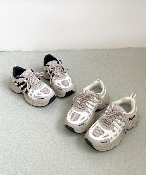 Shoes in Closet(シューズインクローゼット)の「軽量 厚底 バイカラー サイドラインデザイン スニーカー 577(スニーカー・レディース・ホワイト/ブラック・M/S/L/LL)」の15枚目の写真