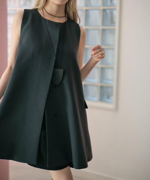 LAULEN(ローレン)の「fly front middle flare vest /クルーネック比翼ミドル丈フレアベスト(ベスト・レディース・ブラック/グレー・FREE)」の17枚目の写真