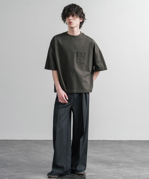 Audience（オーディエンス）の「Upscape Audience 日本製/国産VORTEX 8オンスMVS天竺グラスポケット付きハーフスリーブクロップドTシャツ AUD6654（Tシャツ/カットソー・メンズ・スミクロ/ブラウン/オフホワイト/シルバーグレー・M/L）」の5枚目の写真