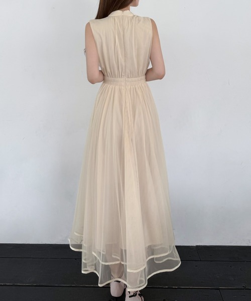 junoah(ジュノア)の「ノースリーブチュールワンピース(ワンピース・レディース・チャコール/アイボリー/ブラック・SMALL/LARGE/MEDIUM)」の10枚目の写真