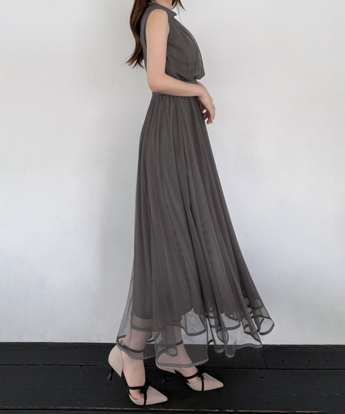 junoah(ジュノア)の「ノースリーブチュールワンピース(ワンピース・レディース・チャコール/アイボリー/ブラック・SMALL/LARGE/MEDIUM)」の4枚目の写真