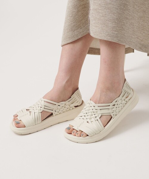 MALIBU SANDALS（マリブサンダルズ）の「＜MALIBU SANDALS＞レザーライク キャニオン サンダル（サンダル・レディース・ホワイト/ブラック・US5/US6/US 6H）」の2枚目の写真