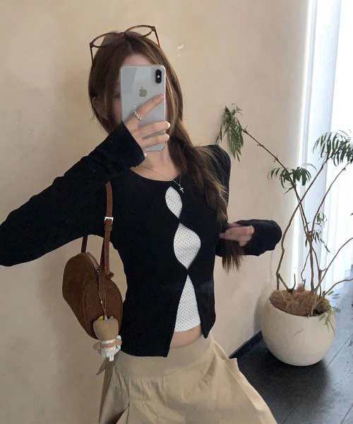 LYEON（リヨン）の「ドットレイヤードオーバル長袖トップス（ニット/セーター・レディース・ブラック・MEDIUM/LARGE）」の5枚目の写真