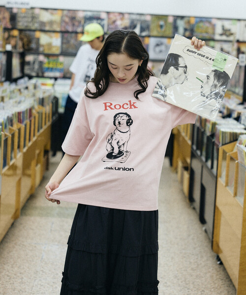FREAK'S STORE(フリークスストア)の「限定展開 diskunion×FREAK'S STORE 別注 柴犬 ビッグシルエット プリント クルーネック Tシャツ(Tシャツ/カットソー・メンズ・ホワイト/ブラック/ピンク・LARGE/MEDIUM/SMALL)」の14枚目の写真