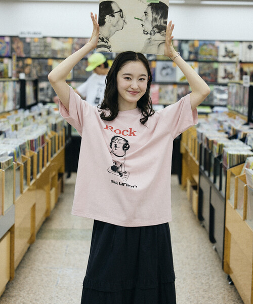 FREAK'S STORE(フリークスストア)の「限定展開 diskunion×FREAK'S STORE 別注 柴犬 ビッグシルエット プリント クルーネック Tシャツ(Tシャツ/カットソー・メンズ・ホワイト/ブラック/ピンク・LARGE/MEDIUM/SMALL)」の15枚目の写真
