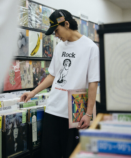 FREAK'S STORE(フリークスストア)の「限定展開 diskunion×FREAK'S STORE 別注 柴犬 ビッグシルエット プリント クルーネック Tシャツ(Tシャツ/カットソー・メンズ・ホワイト/ブラック/ピンク・LARGE/MEDIUM/SMALL)」の19枚目の写真