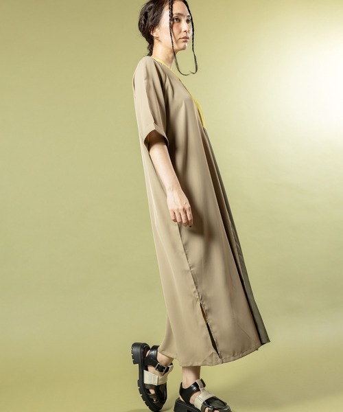 OSMOSIS(オズモーシス)の「2WAYトライカラーワンピース(ワンピース・レディース・ネイビー/ベージュ/ブラック・ONE SIZE)」の5枚目の写真