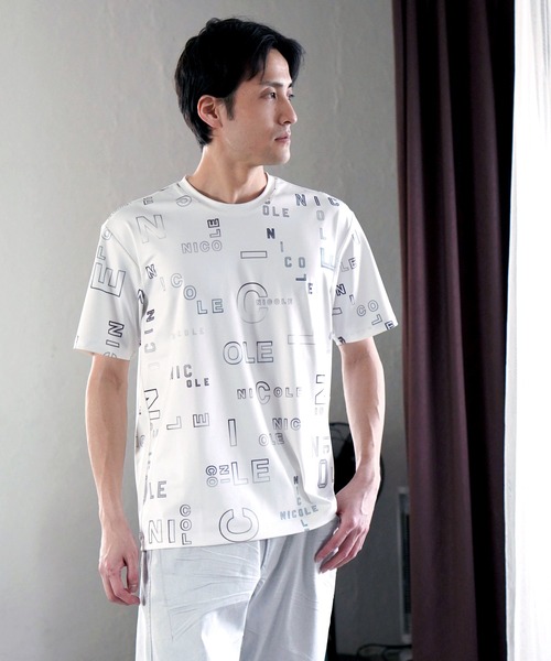 HIDEAWAYS NICOLE(ハイダウェイニコル)の「【WEB限定】総柄ロゴプリント半袖Tシャツ(Tシャツ/カットソー・メンズ・ブラック/ブルー/ホワイト/ボルドー・M/XL/L)」の6枚目の写真