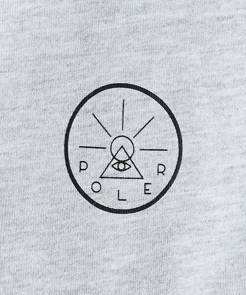 POLeR（ポーラー）の「【POLeR/ポーラー】バックプリント グラフィック Tシャツ / 0261MCV012１ / ユニセックス（Tシャツ/カットソー・メンズ・ホワイト系その他2/ブラック系その他/ホワイト系その他/グレー系その他2/ブラック系その他2/グレー系その他・M/L）」の7枚目の写真