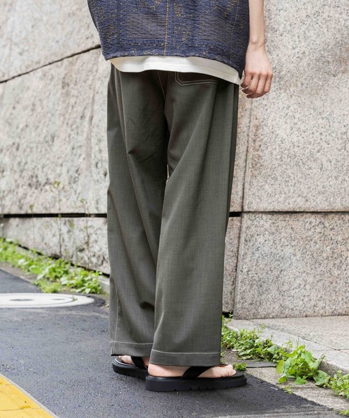 niko and...(ニコアンド)の「イージーワイドパンツ(その他パンツ・メンズ・グレー/キャメル/カーキ/ブラック・MEDIUM/LARGE)」の20枚目の写真