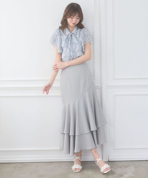 MAJESTIC LEGON(マジェスティックレゴン)の「キラキラレースアップマーメイドスカート(スカート・レディース・グレー/アイボリー/ピンクベージュ/ブラック・SMALL/MEDIUM)」の15枚目の写真