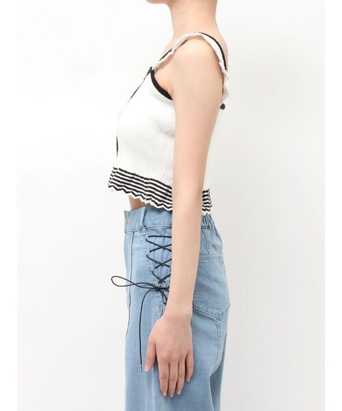 EATME（イートミー）の「バイカラーフリルキャミニットTOP（キャミソール・レディース・ブラック/オフホワイト/グリーン・FREE）」の21枚目の写真