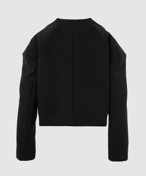 GURTWEIN( ガーウィン)の「Patch-pocket cropped boxy jacket(ノーカラージャケット・レディース・ブラック・36)」の3枚目の写真