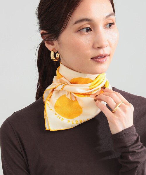 Demi-Luxe BEAMS(デミルクス ビームス)の「sense the pebble / ビッグ ポルカドット スカーフ(ストール/ショール・レディース・オレンジ/イエロー・ONE SIZE)」の2枚目の写真