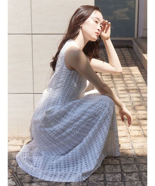 LAGUNAMOON(ラグナムーン)の「フロントZIPミックスカラーワンピース 【夏服】(ワンピース・レディース・ホワイト/ブラック/ブルー・MEDIUM/SMALL)」の5枚目の写真