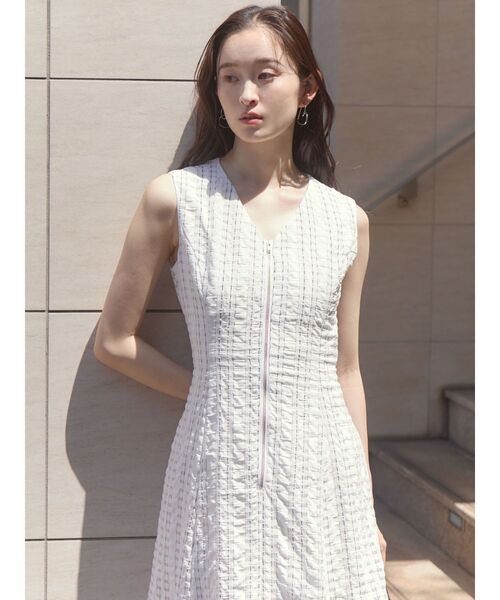 LAGUNAMOON(ラグナムーン)の「フロントZIPミックスカラーワンピース 【夏服】(ワンピース・レディース・ホワイト/ブラック/ブルー・MEDIUM/SMALL)」の10枚目の写真