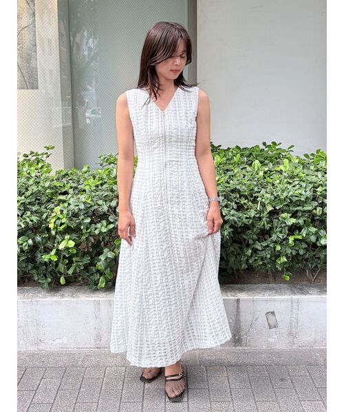 LAGUNAMOON(ラグナムーン)の「フロントZIPミックスカラーワンピース 【夏服】(ワンピース・レディース・ホワイト/ブラック/ブルー・MEDIUM/SMALL)」の19枚目の写真