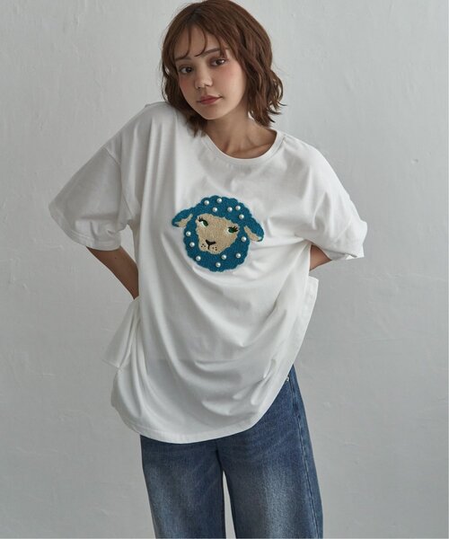notch.(ノッチ)の「パール付き ヒツジ サガラ刺繍Tシャツ(Tシャツ/カットソー・レディース・チャコール/オフホワイト/杢グレー・M)」の1枚目の写真