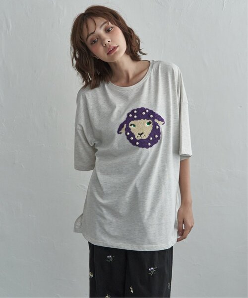 notch.(ノッチ)の「パール付き ヒツジ サガラ刺繍Tシャツ(Tシャツ/カットソー・レディース・チャコール/オフホワイト/杢グレー・M)」の4枚目の写真
