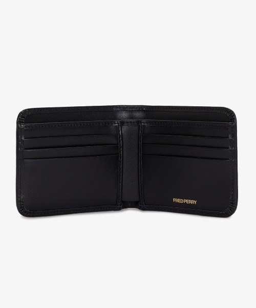 FRED PERRY(フレッドペリー)の「Smooth Leather Billfold Wallet/スムースレザー2つ折り財布(財布・メンズ・ブラック・ONE SIZE)」の3枚目の写真