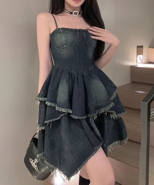 GLAMOROUS JANE（グラマラスジェーン）の「デニムティアードキャミワンピース（ワンピース・レディース・ブルー・M/L）」の4枚目の写真