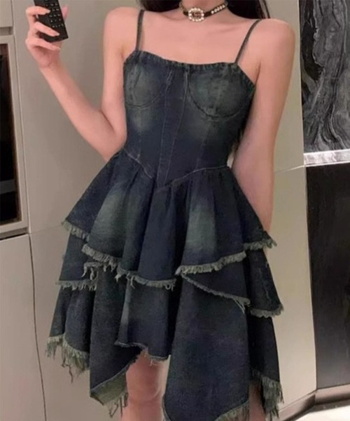 GLAMOROUS JANE（グラマラスジェーン）の「デニムティアードキャミワンピース（ワンピース・レディース・ブルー・M/L）」の2枚目の写真