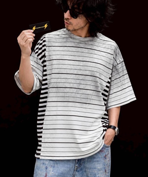 KAMINARI_TOKIO(カミナリトキオ)の「ランダムボーダーヴィンテージライクTシャツ(Tシャツ/カットソー・レディース・ホワイト/レッド/グレー・FREE)」の1枚目の写真