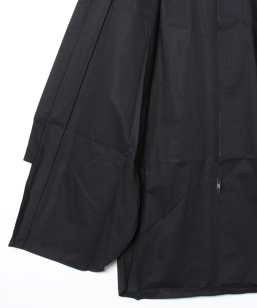 Y-3（ワイスリー）の「Y-3 CHITO GRAPHIC HOODED COTTON SHIRT（シャツ/ブラウス・メンズ・ブラック・X-SMALL/SMALL/MEDIUM/LARGE/X-LARGE）」の2枚目の写真