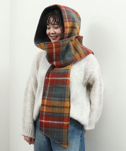 MICO COULIER(ミコクリエ)の「【TWEEDMILL】別注チェック柄フード付きマフラー(マフラー・レディース・グリーン系その他2/ベージュ系その他・FREE)」の4枚目の写真