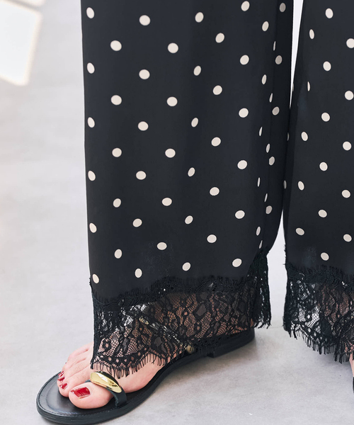 Spick & Span(スピックアンドスパン)の「《セットアップ可 / 追加》レースドッキングドットサテンパンツ(その他パンツ・レディース・ブラック・38/36)」の7枚目の写真