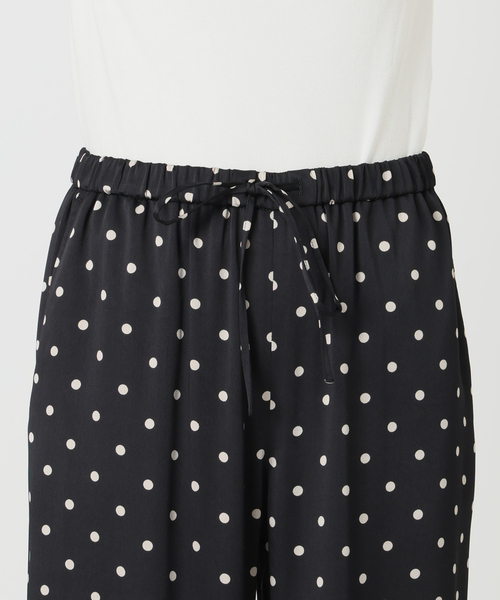Spick & Span(スピックアンドスパン)の「《セットアップ可 / 追加》レースドッキングドットサテンパンツ(その他パンツ・レディース・ブラック・38/36)」の13枚目の写真