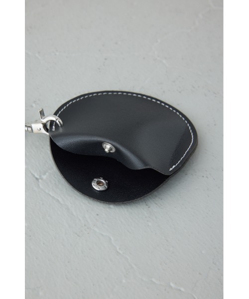 AZUL by moussy（アズールバイマウジー）の「ラウンドネックレスポーチ ミニウォレット マルチケース（コインケース・メンズ・ブラック/ブラウン・FREE）」の8枚目の写真