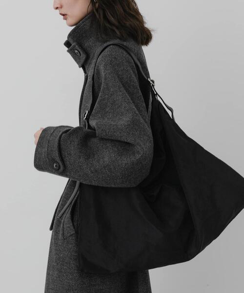 SENSE OF PLACE by URBAN RESEARCH(センスオブプレイスバイアーバンリサーチ)の「ビッグショルダーバッグ(トートバッグ・レディース・ブラック/ブラウン/ベージュ・ONE)」の2枚目の写真
