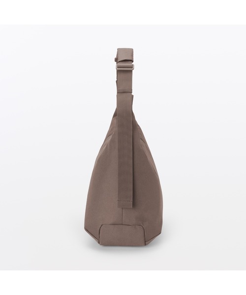 無印良品(ムジルシリョウヒン)の「撥水 再生ポリエステル ワンショルダー バッグ(ショルダーバッグ・レディース・ピンク/ブラウン系・FREE)」の13枚目の写真