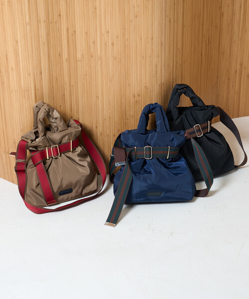 OUTDOOR PRODUCTS(アウトドアプロダクツ)の「OUTDOOR PRODUCTS × FREAK'S STORE/アウトドアプロダクツ 2WAY ベルト付きナイロンパフトートバッグ(ショルダーバッグ・レディース・ブラック/ベージュ/ネイビー・ONE SIZE)」の5枚目の写真