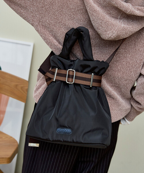 OUTDOOR PRODUCTS(アウトドアプロダクツ)の「OUTDOOR PRODUCTS × FREAK'S STORE/アウトドアプロダクツ 2WAY ベルト付きナイロンパフトートバッグ(ショルダーバッグ・レディース・ブラック/ベージュ/ネイビー・ONE SIZE)」の21枚目の写真