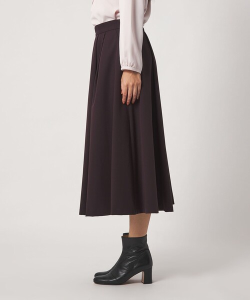 A DAY IN THE LIFE UNITED ARROWS（アデイインザライフユナイテッドアローズ）の「ツイル タックフレアスカート ‐ウォッシャブル‐＜A DAY IN THE LIFE＞（スカート・レディース・ブラック/ダークブラウン・38/36）」の15枚目の写真