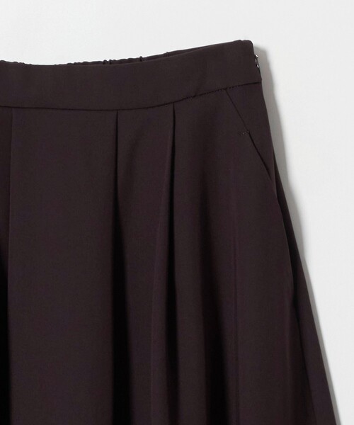 A DAY IN THE LIFE UNITED ARROWS（アデイインザライフユナイテッドアローズ）の「ツイル タックフレアスカート ‐ウォッシャブル‐＜A DAY IN THE LIFE＞（スカート・レディース・ブラック/ダークブラウン・38/36）」の19枚目の写真