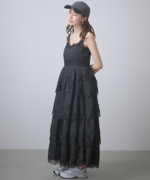 AND COUTURE(アンドクチュール)の「デコラティブキャミワンピース(ワンピース・レディース・チャコールグレー/ブラック/ブラウン・FREE)」の6枚目の写真