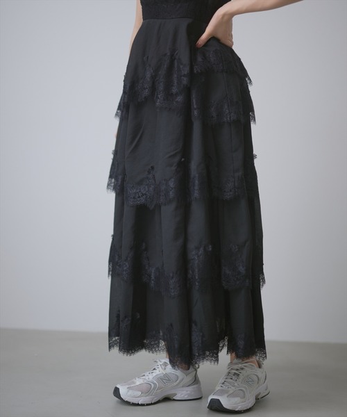 AND COUTURE(アンドクチュール)の「デコラティブキャミワンピース(ワンピース・レディース・チャコールグレー/ブラック/ブラウン・FREE)」の12枚目の写真