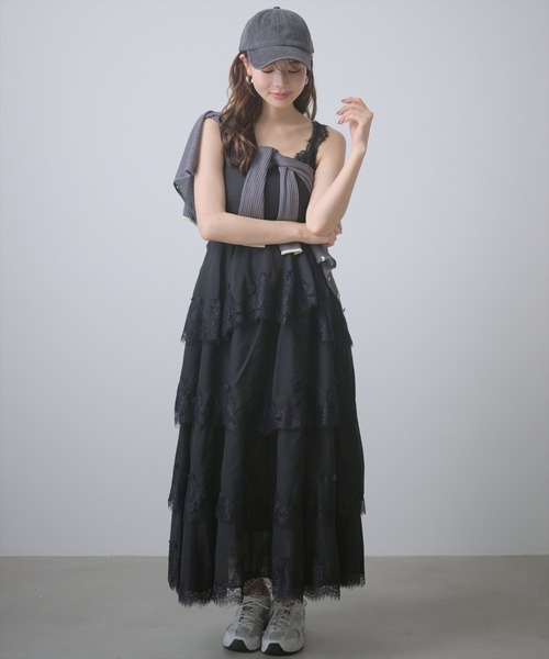 AND COUTURE(アンドクチュール)の「デコラティブキャミワンピース(ワンピース・レディース・チャコールグレー/ブラック/ブラウン・FREE)」の15枚目の写真