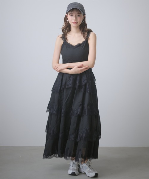 AND COUTURE(アンドクチュール)の「デコラティブキャミワンピース(ワンピース・レディース・チャコールグレー/ブラック/ブラウン・FREE)」の20枚目の写真