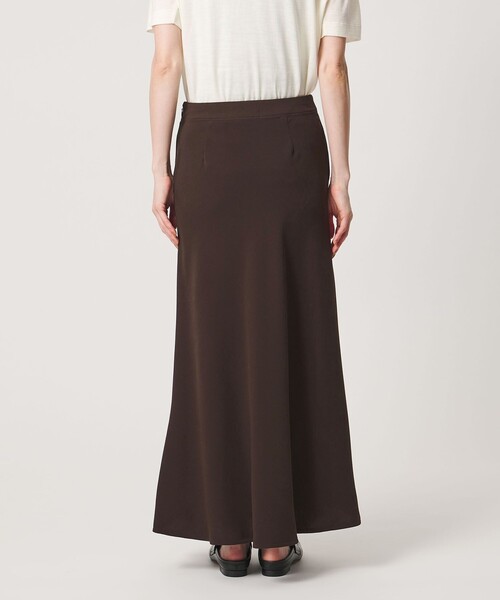 UNITED ARROWS（ユナイテッドアローズ）の「COMFY マーメイド スカート  ‐ウォッシャブル 防汚 UVカット‐（スカート・レディース・ダークブラウン/ブラック・36/38）」の17枚目の写真