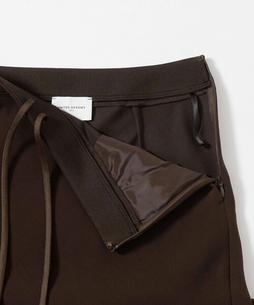 UNITED ARROWS（ユナイテッドアローズ）の「COMFY マーメイド スカート  ‐ウォッシャブル 防汚 UVカット‐（スカート・レディース・ダークブラウン/ブラック・36/38）」の12枚目の写真