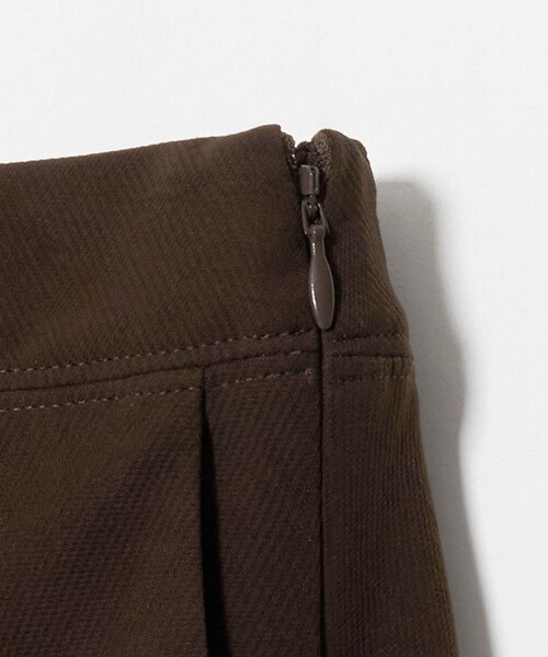 UNITED ARROWS（ユナイテッドアローズ）の「COMFY マーメイド スカート  ‐ウォッシャブル 防汚 UVカット‐（スカート・レディース・ダークブラウン/ブラック・36/38）」の10枚目の写真