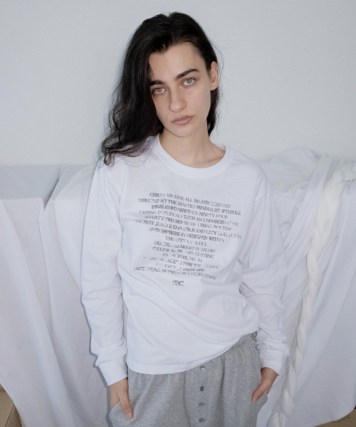 CHICKS(チックス)の「アッセンブル レタリング オーバー長袖 ホワイト(Tシャツ/カットソー・レディース・ホワイト・ONE SIZE)」の4枚目の写真
