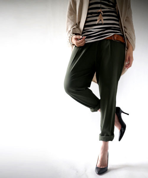 antiqua（アンティカ）の「タックパンツ（その他パンツ・レディース・ブラック/カーキ/レンガ/グレー・FREE）」の3枚目の写真